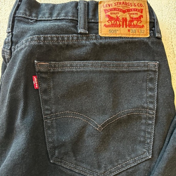 “Levi’s 505 Men’s Black Jeans - Size 38x32 - Like New Condition!” - Picture 2 of 7